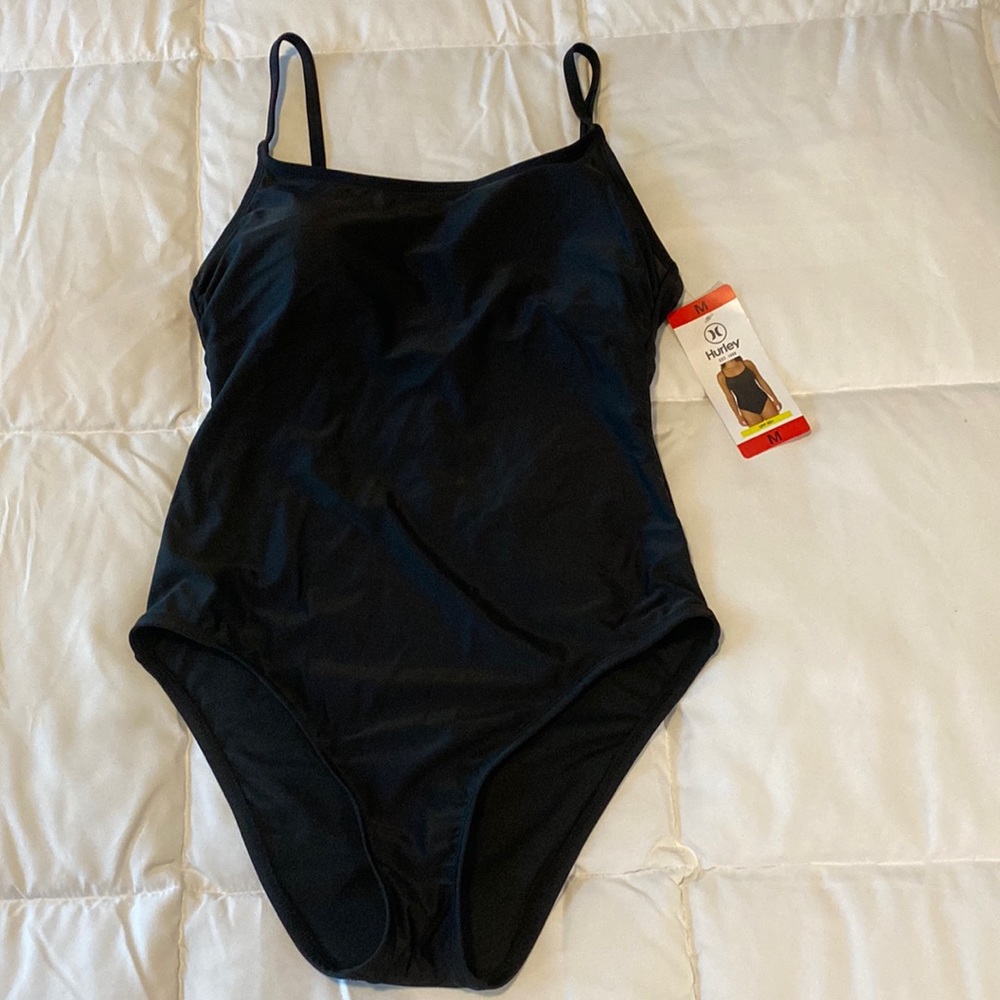 NWT Ladies Hurley one piece bathing suit size Medium